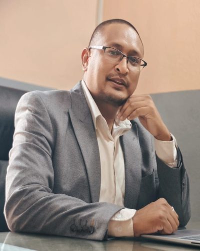 santaman maharjan photo blog